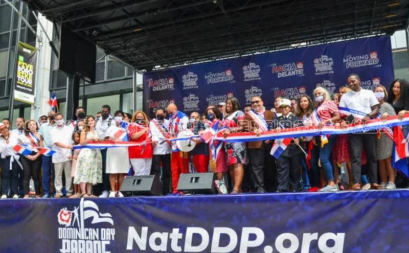 2017年度最精彩体育运动赛事：从足球到田径的全方位盛宴